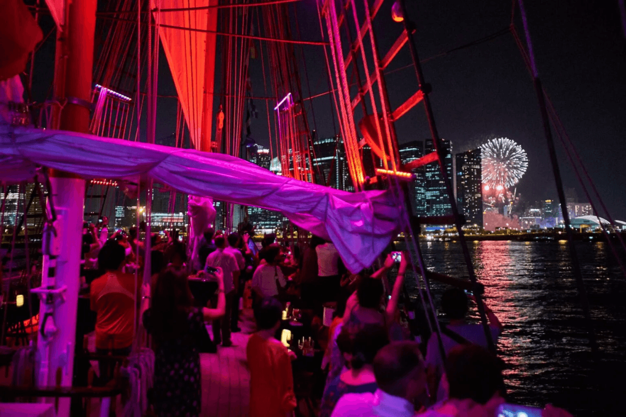 The Royal Albatross - Luxury Tall Ship Cruise Ticket - image 32